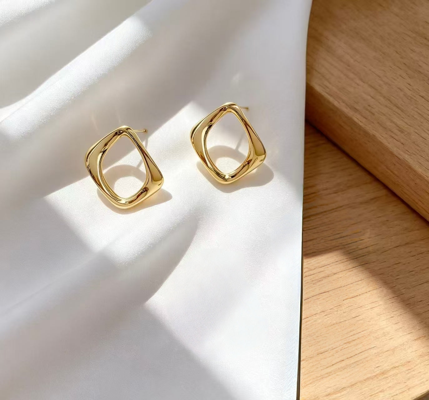 Anti-Tarnish Premium Jewelry