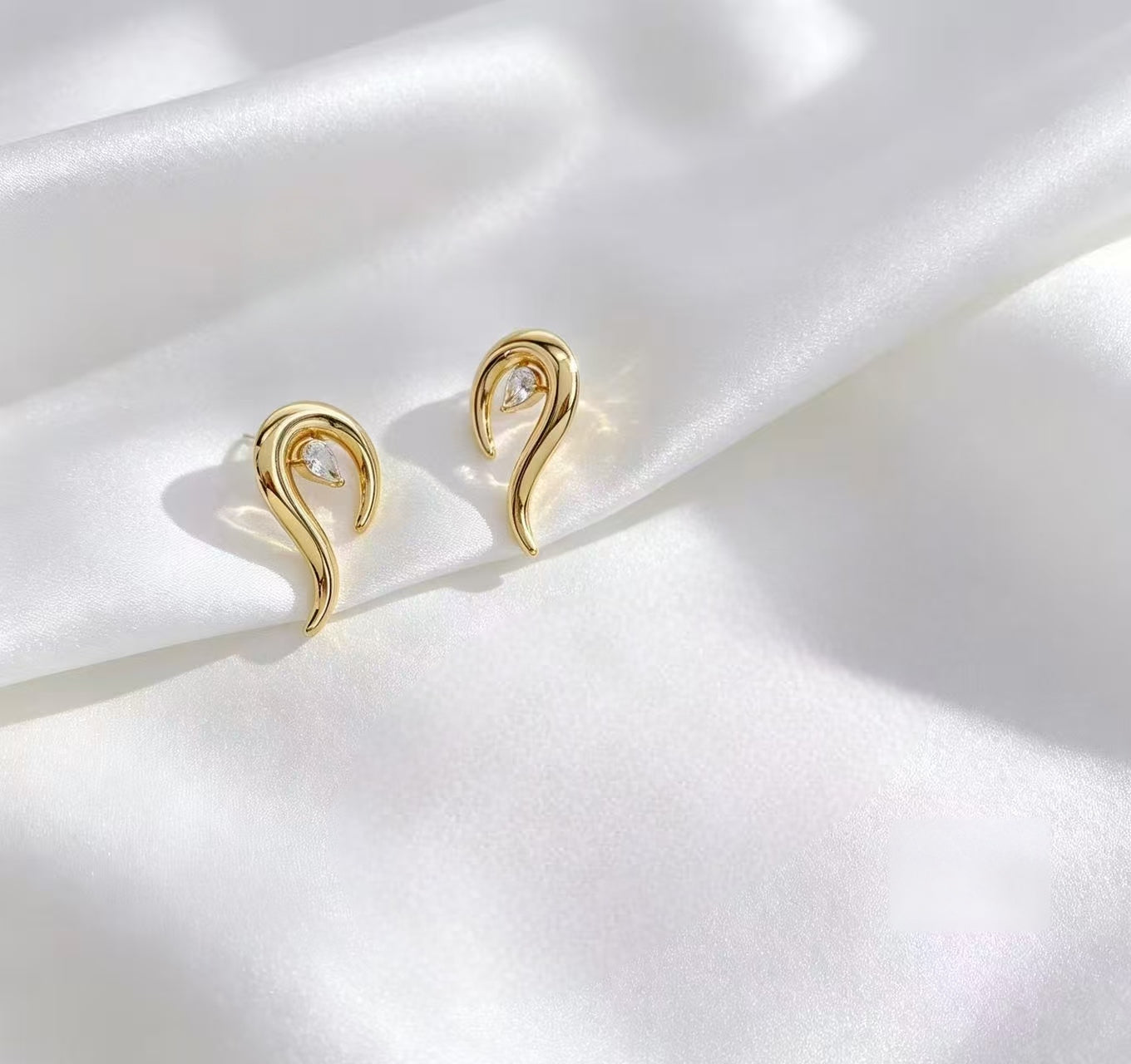 Anti-Tarnish Premium Jewelry